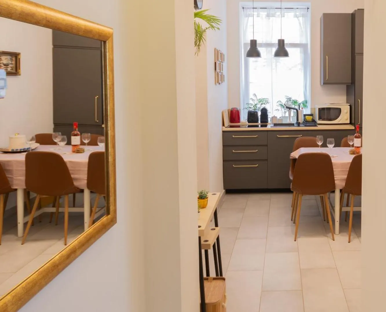 Quiet Rooms In The Bustling City Center Budapest Apartment