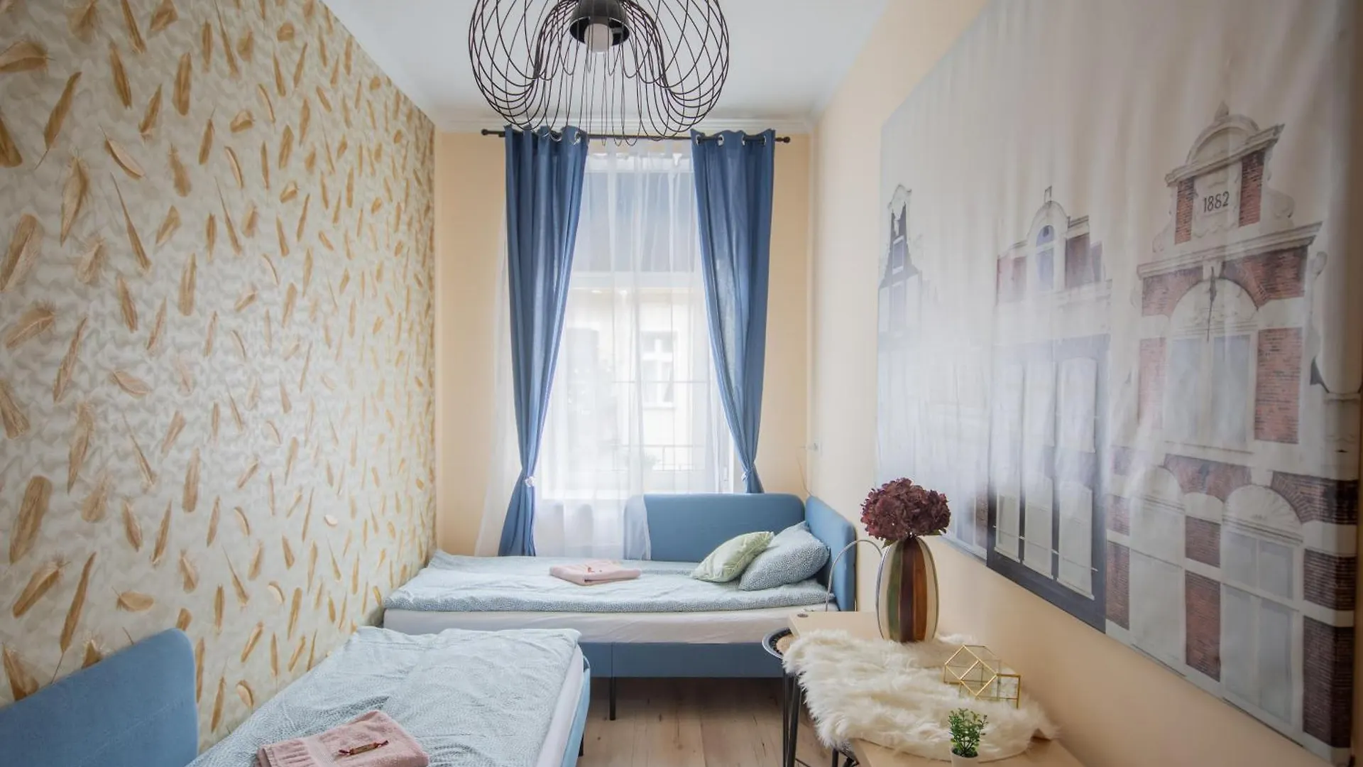Apartment Quiet Rooms In The Bustling City Center Budapest