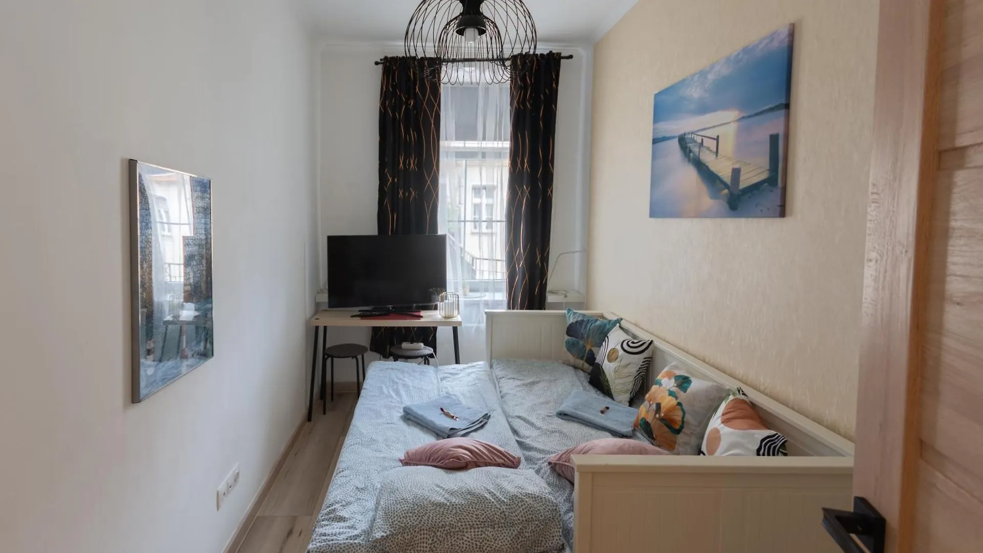 Quiet Rooms In The Bustling City Center Budapest